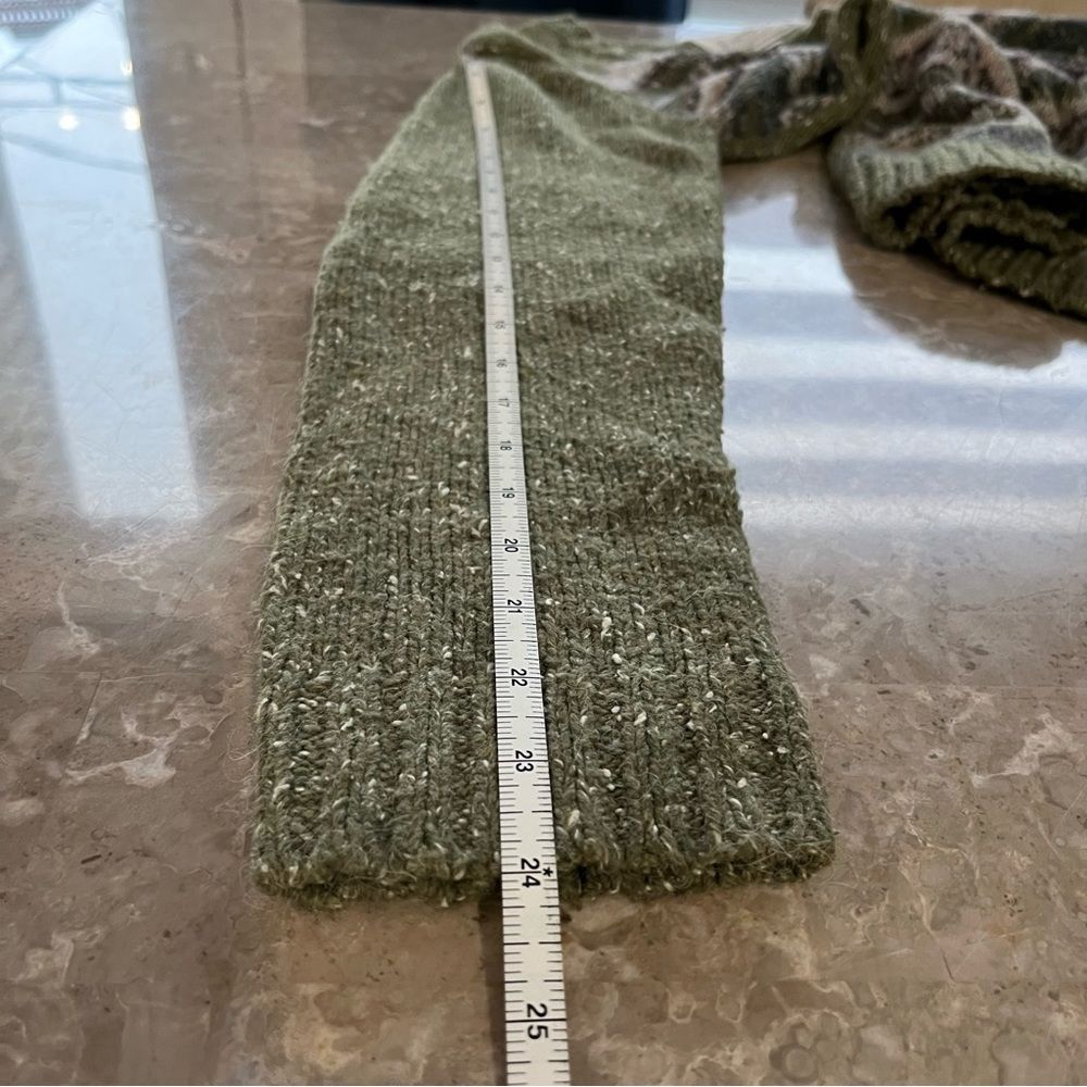 One on One vintage long sleeve v neck green sweater size large - Picture 9 of 9